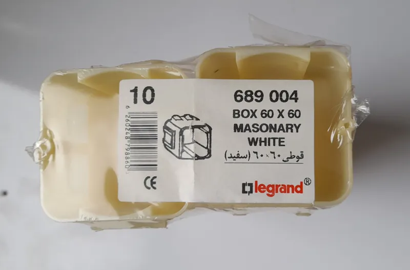 قوطی پریز و کلید لگراند Legrand بسته 10 تایی