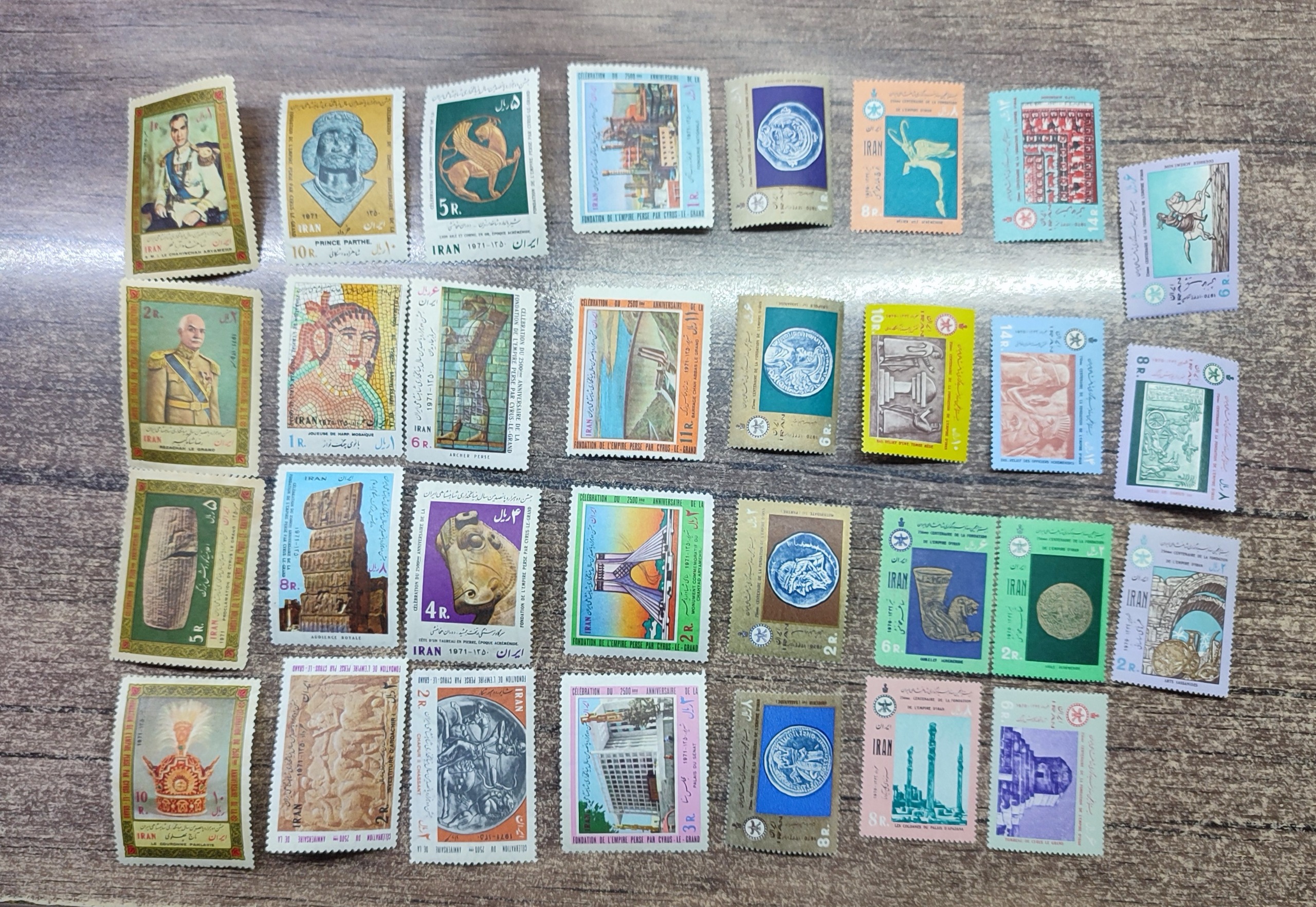 هشت سری کامل جشنهای2500 ساله شاهنشاهی1349و1350