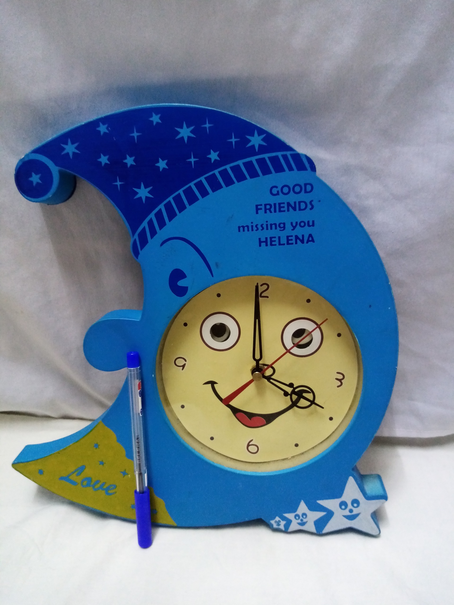 ساعت دیواری چشم متحرک