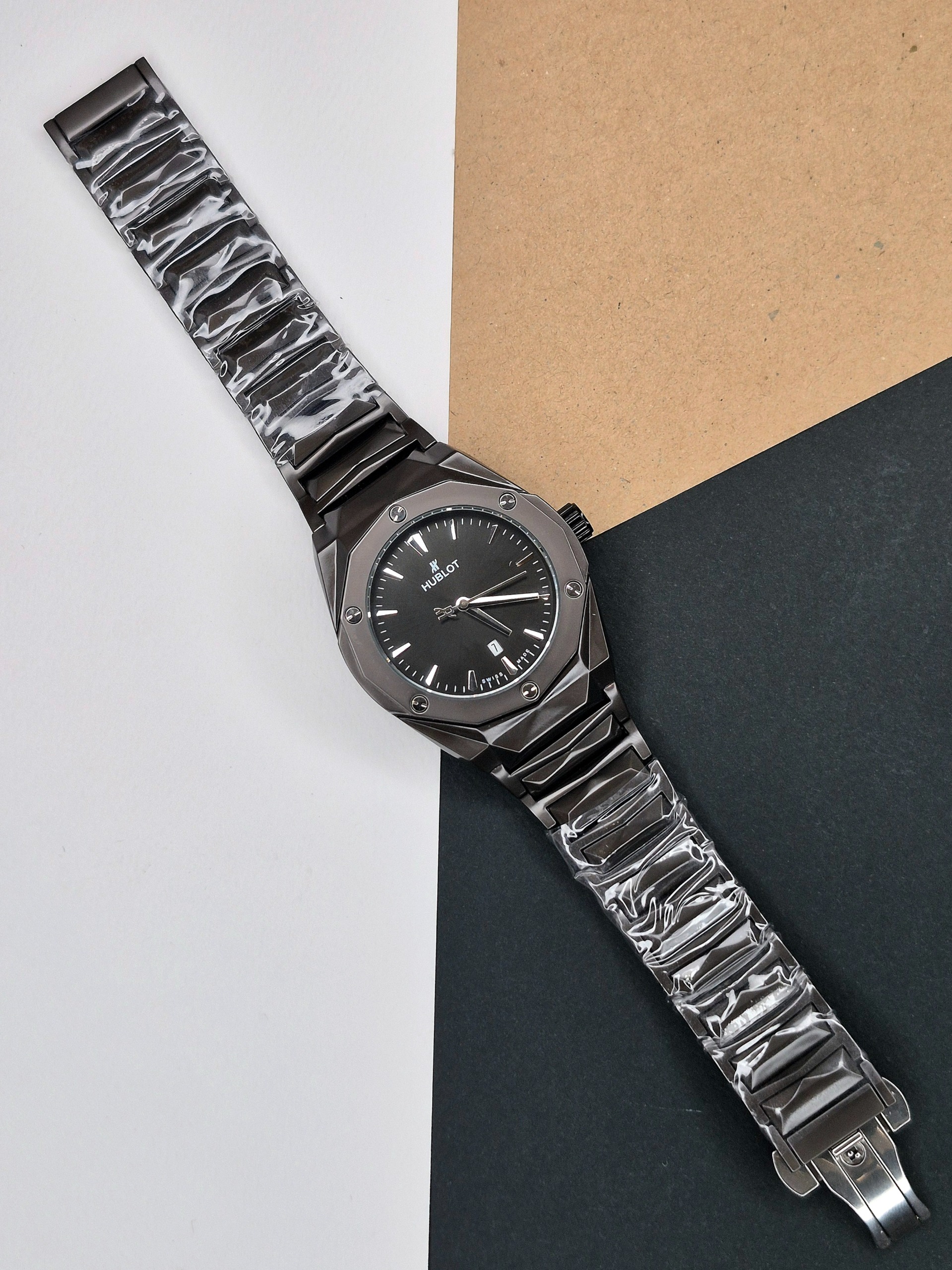 ساعت مچی مردانه هابلوت صفحه مشکی