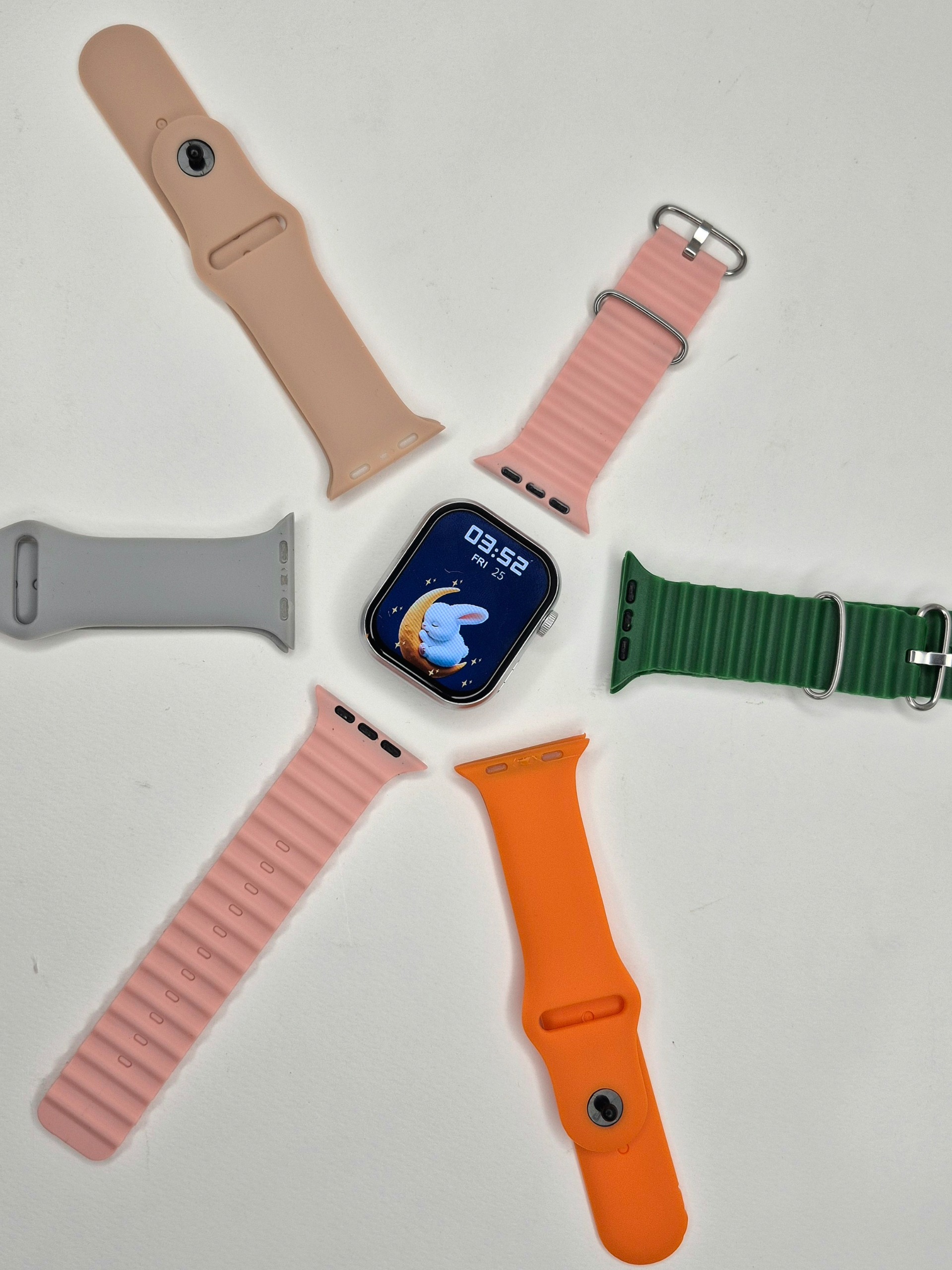 ساعت هوشمند همراه با 5 بند