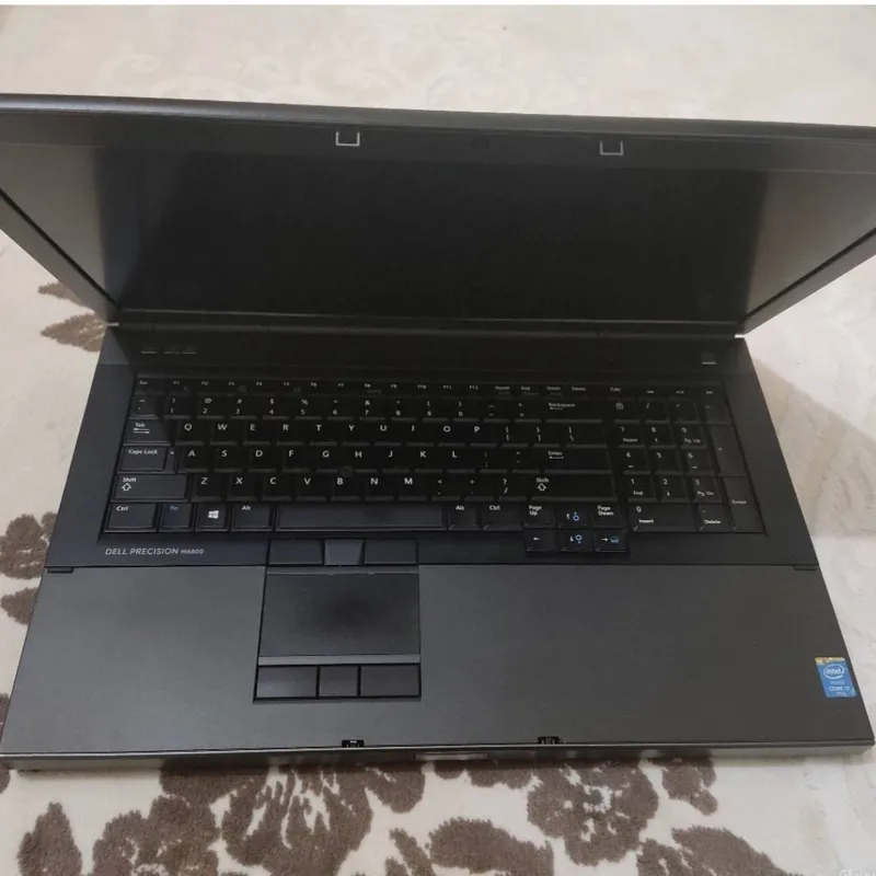 لپ تاپ دل سالم و تمیز M6800