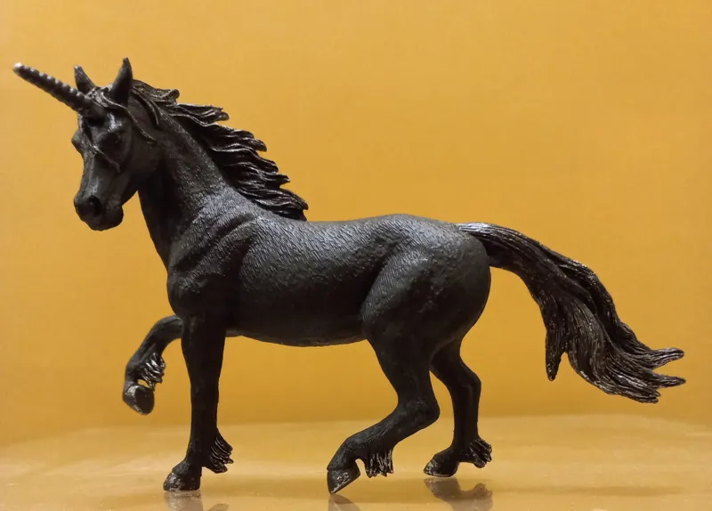 اسب تک شاخ موجو