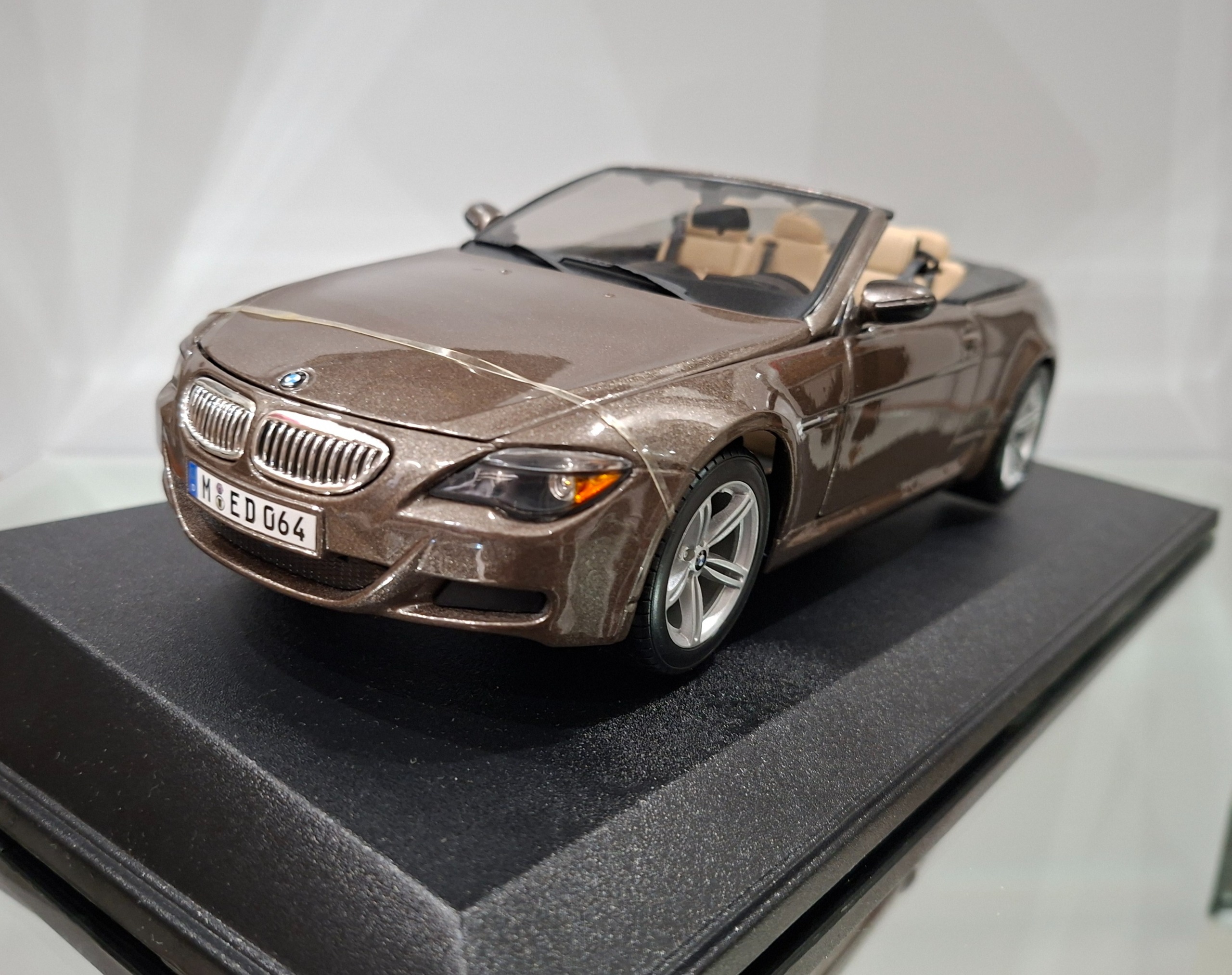 ماکت ماشین فلزی بی ام و BMW M6
