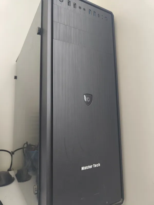 کیس حرفهای گیمینگ مسترتک Hacker