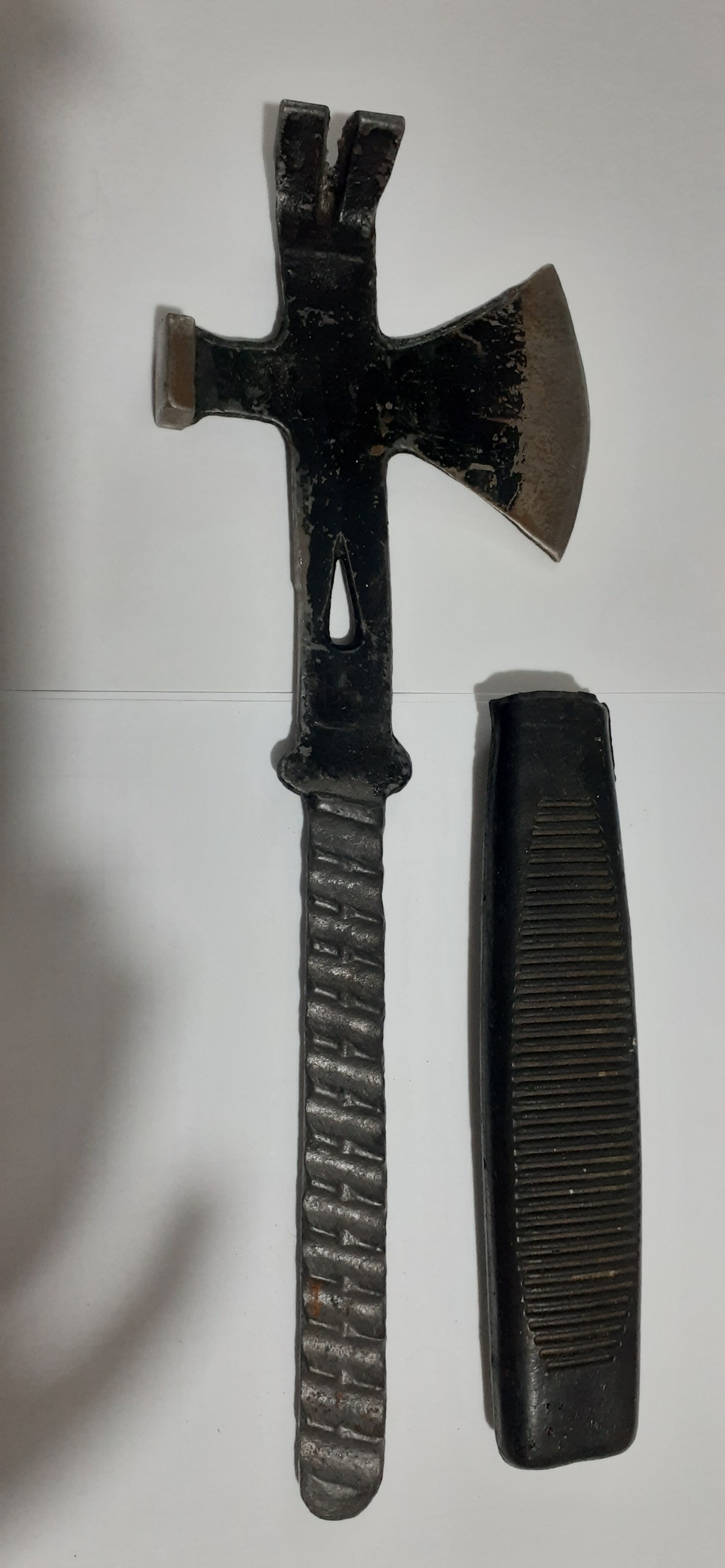 تبر چند کاره