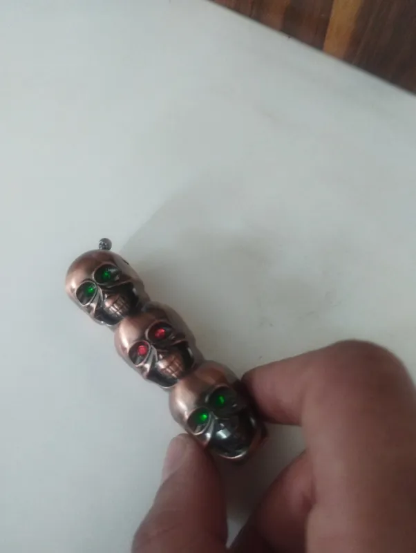 فندک طبقاتی اسکلتی کلیکسیونی