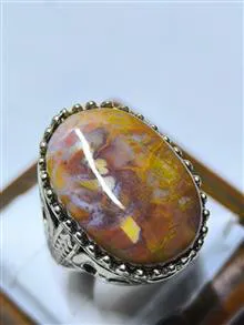 انگشتربسیارزیباوپرانرژی