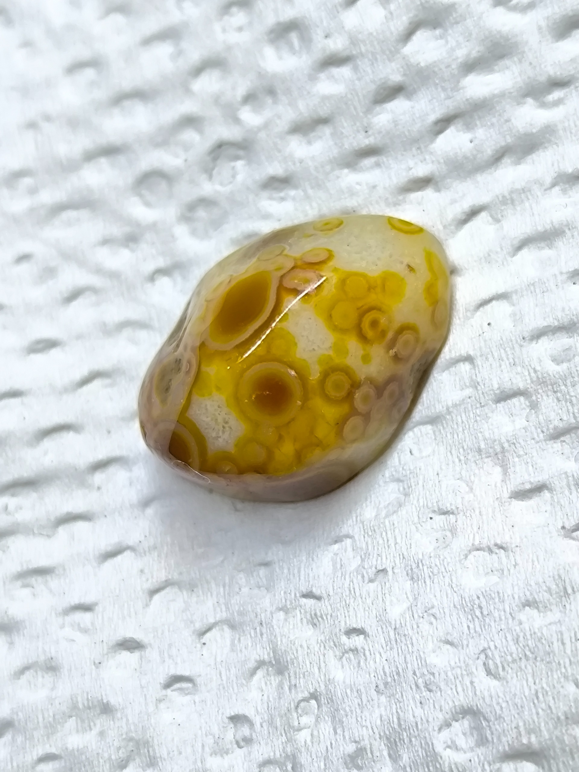 سنگ اعجوبه حجرالعیون مغربی پر انرژی