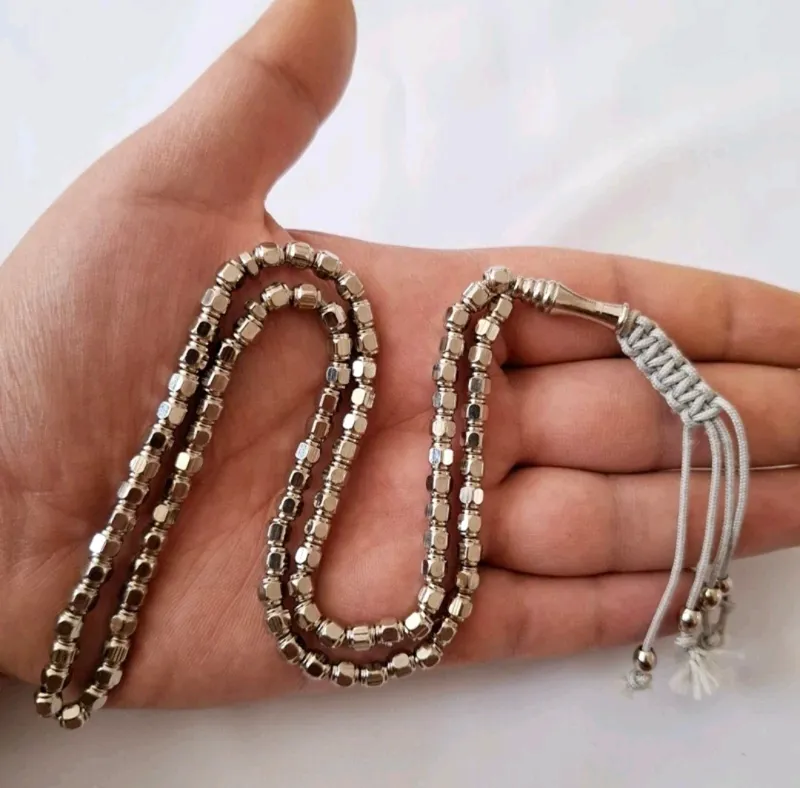 تسبیح نقره ای چندوجهی 101 تایی