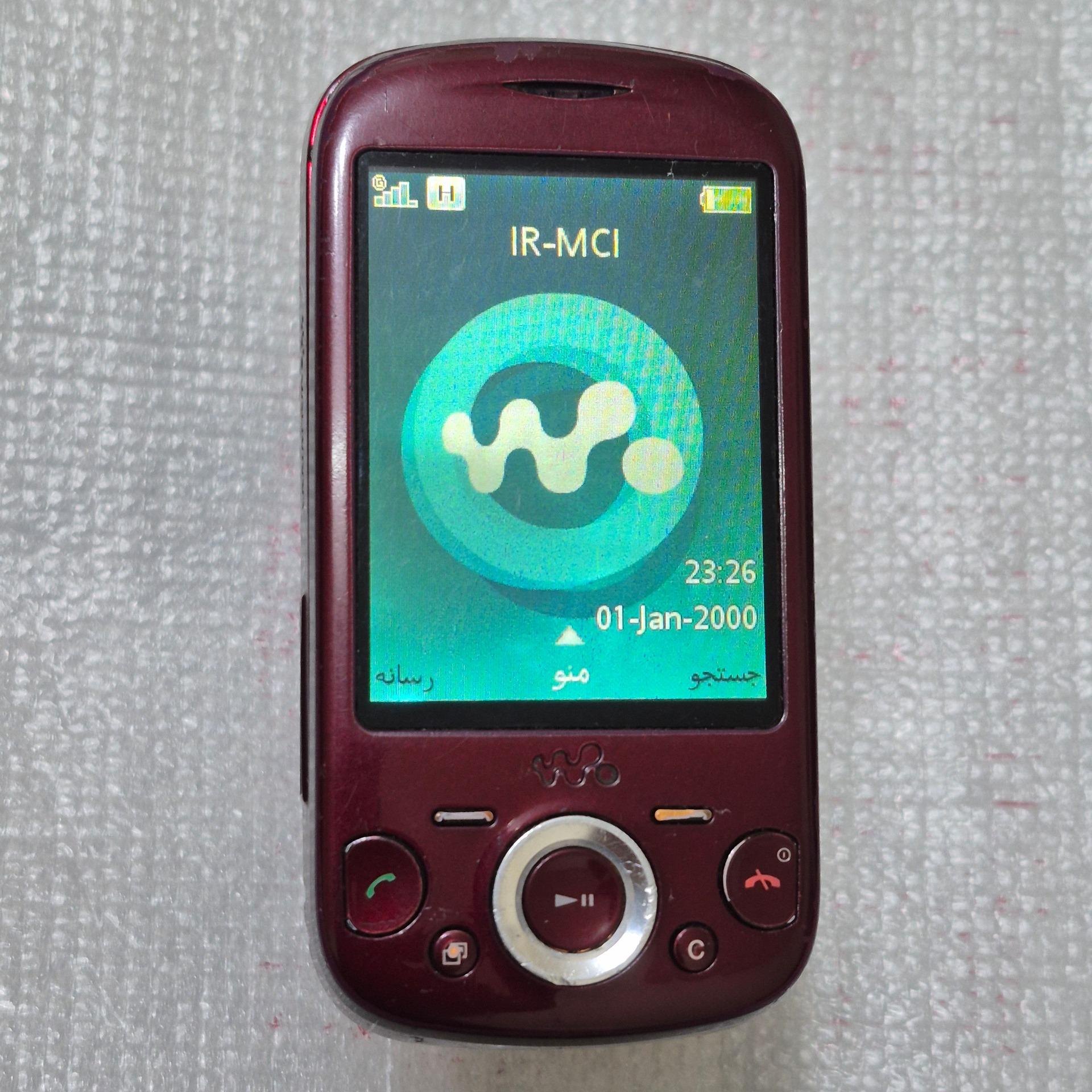 گوشی سونی اریکسون W20i یا Ziylo