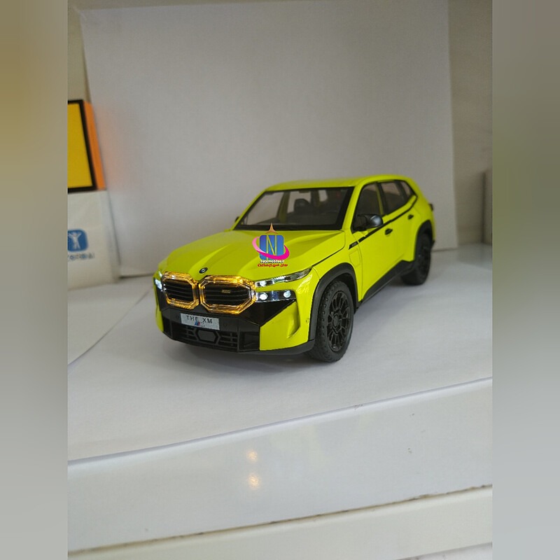 ماکت فلزی BMW XM فسفری