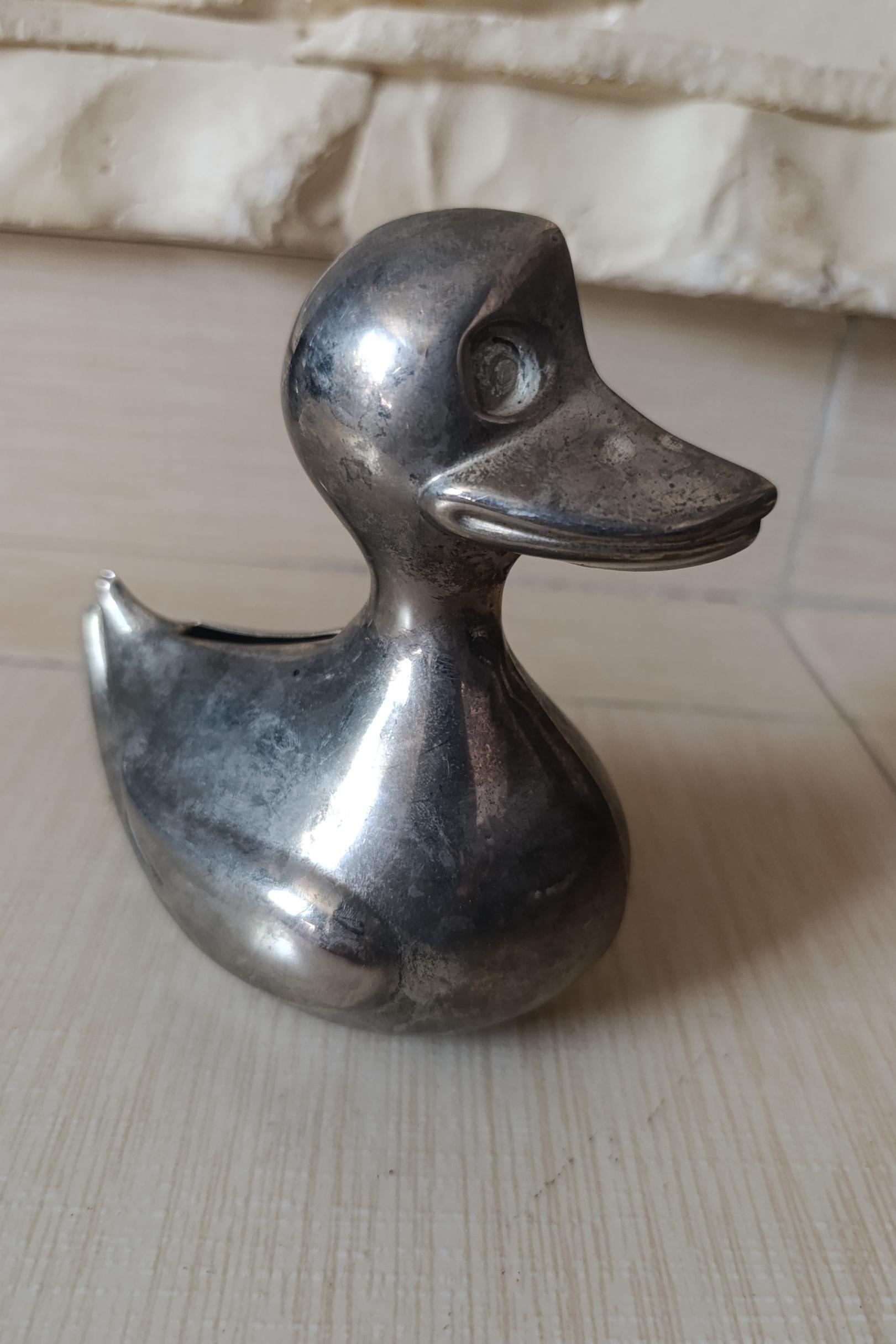 قلک قدیمی شکل اردک