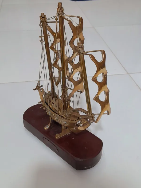 ماکت کشتی برنجی