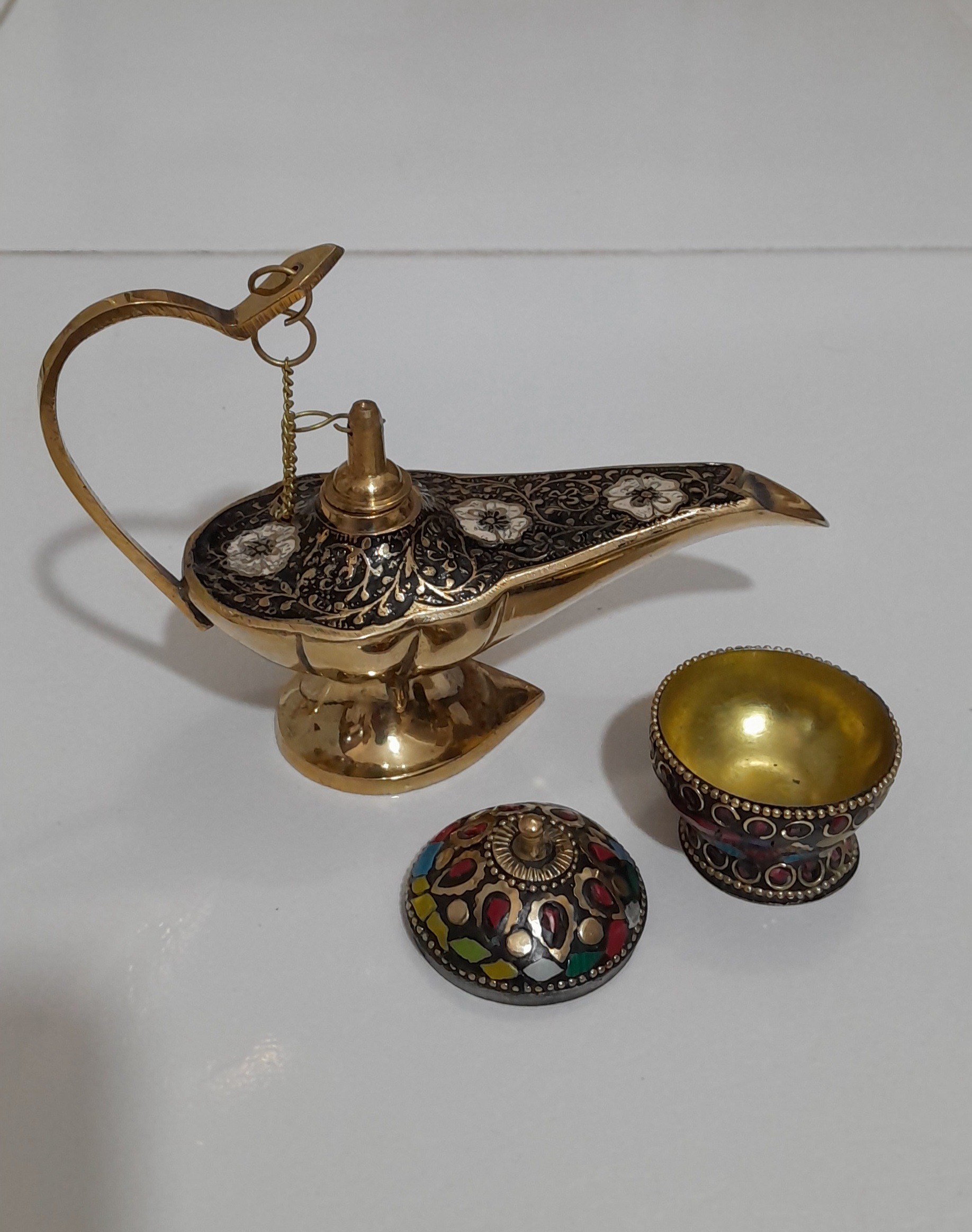 چراغ جادو برنجی حبدان سنگ کاری