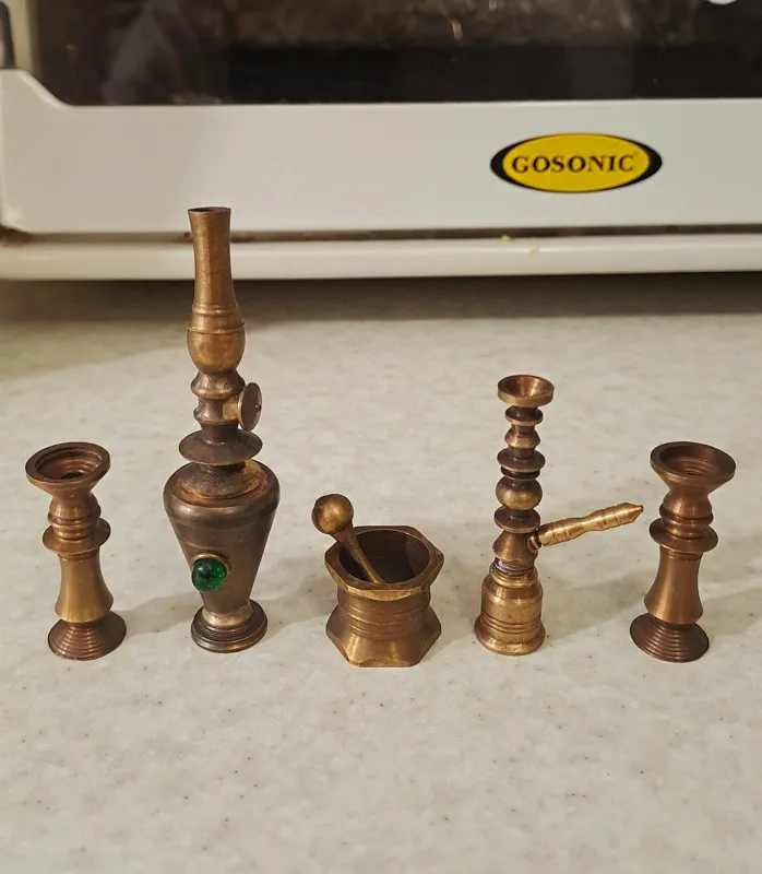 مجموعه ظروف برنجی آنتیک کوچک کلکسیونی