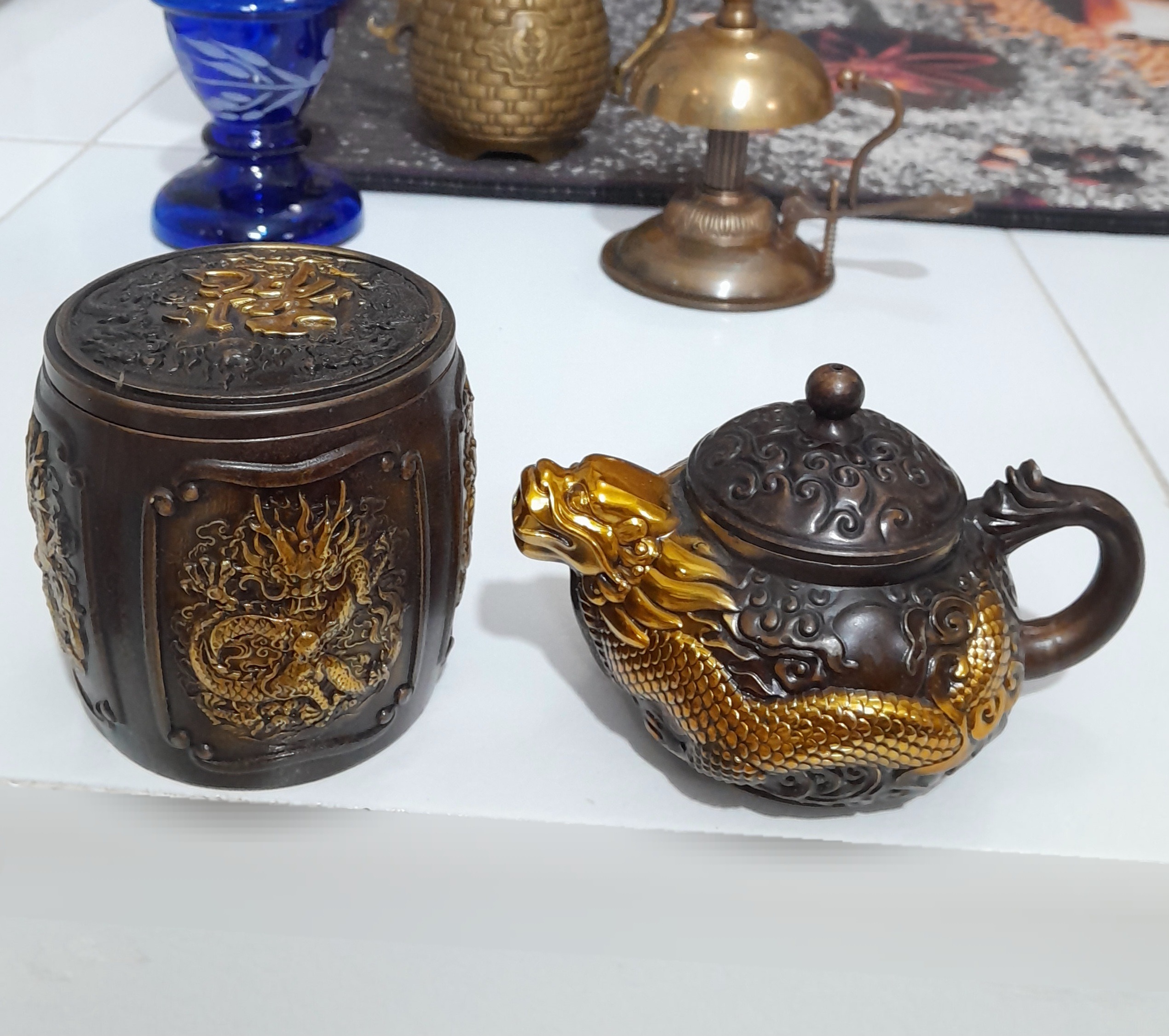 قوری و چایدان برنزی سنگین منقوش چشمگیر