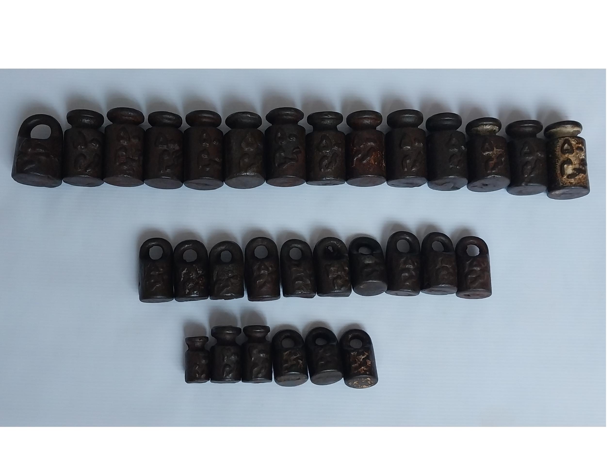 وزنه ترازو قدیمی مختلف