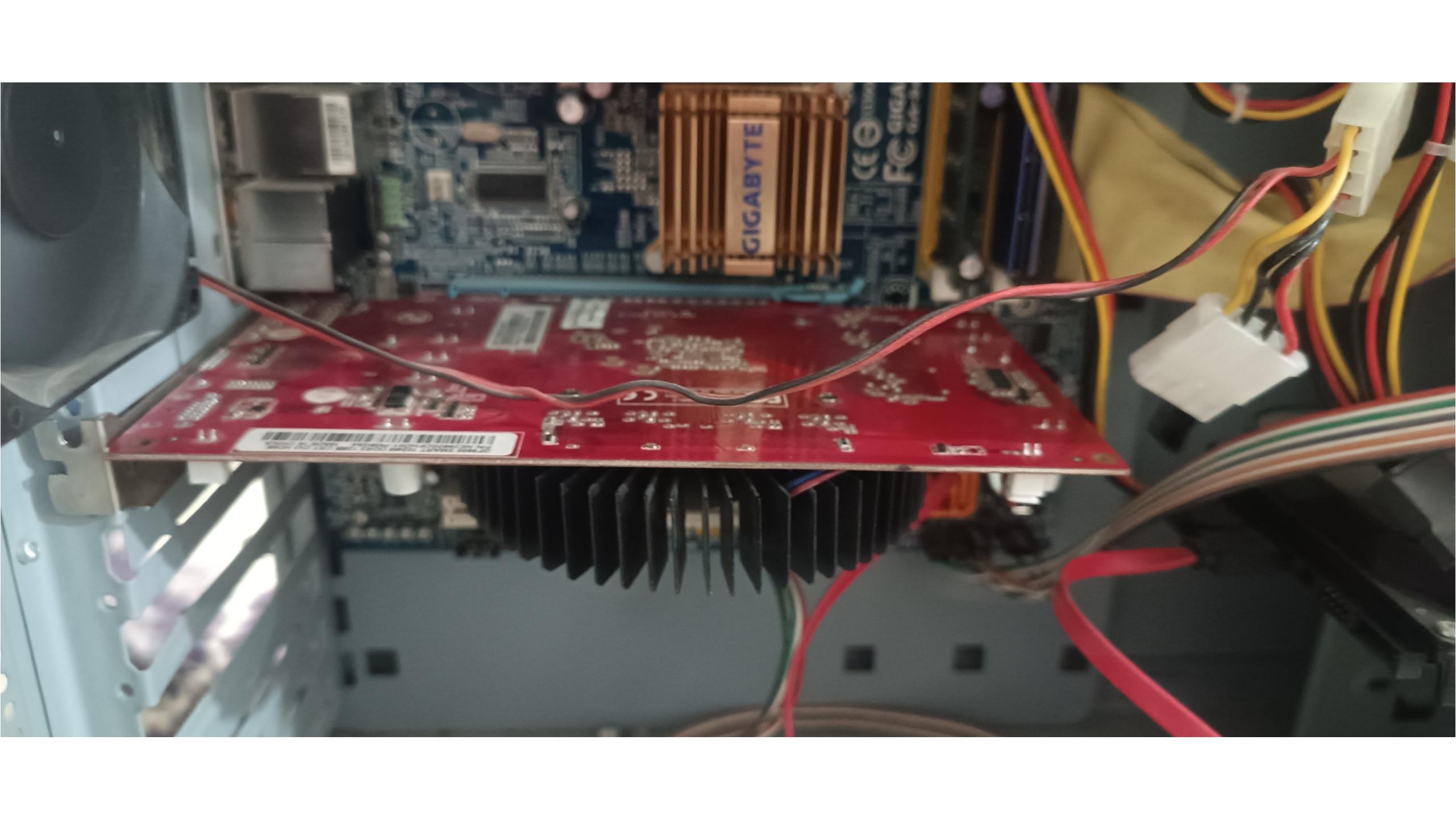 کارت گرافیک 9600gso