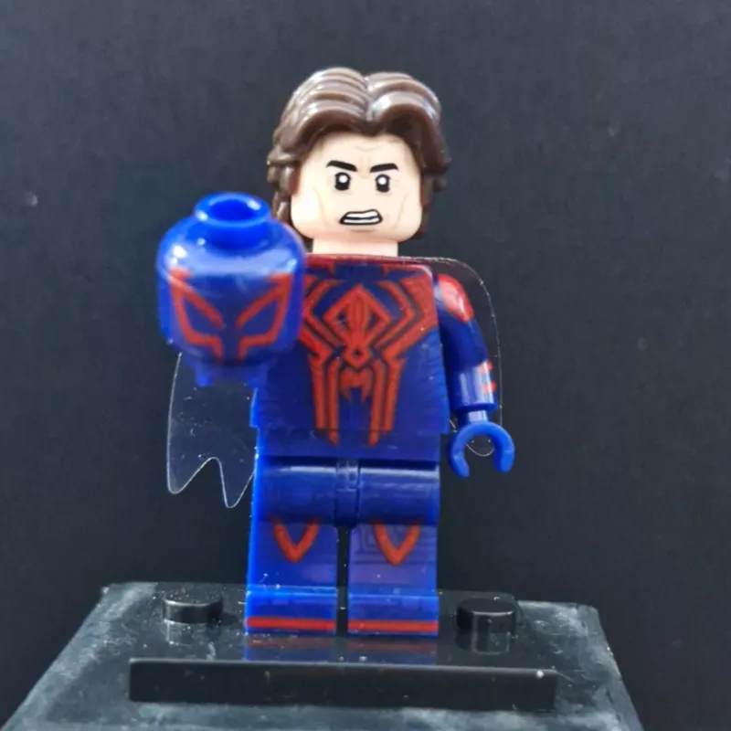 مینی فیگور اسپایدرمن 2099