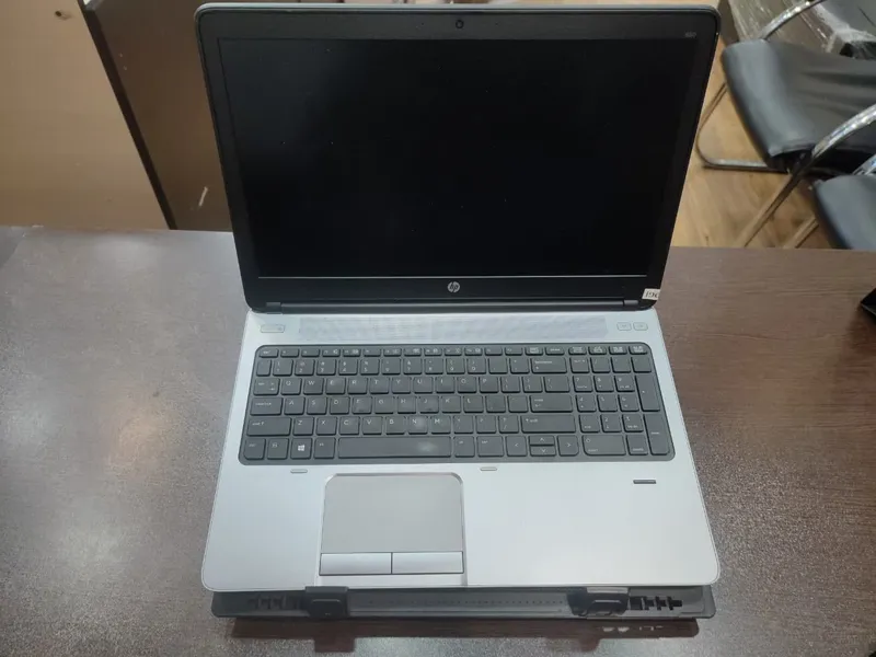 لپ تاپ hp 650 رم 8 هارد ssd