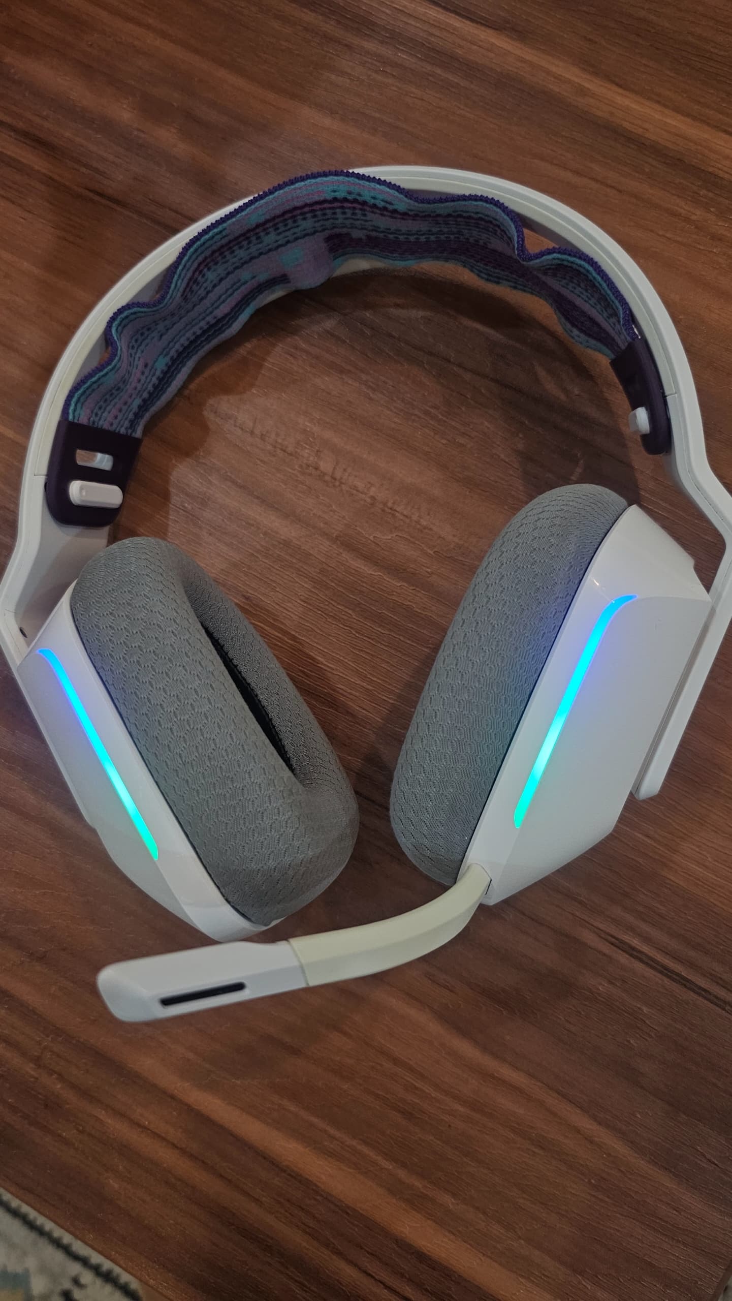 هدفون گیمینگ logitech g733