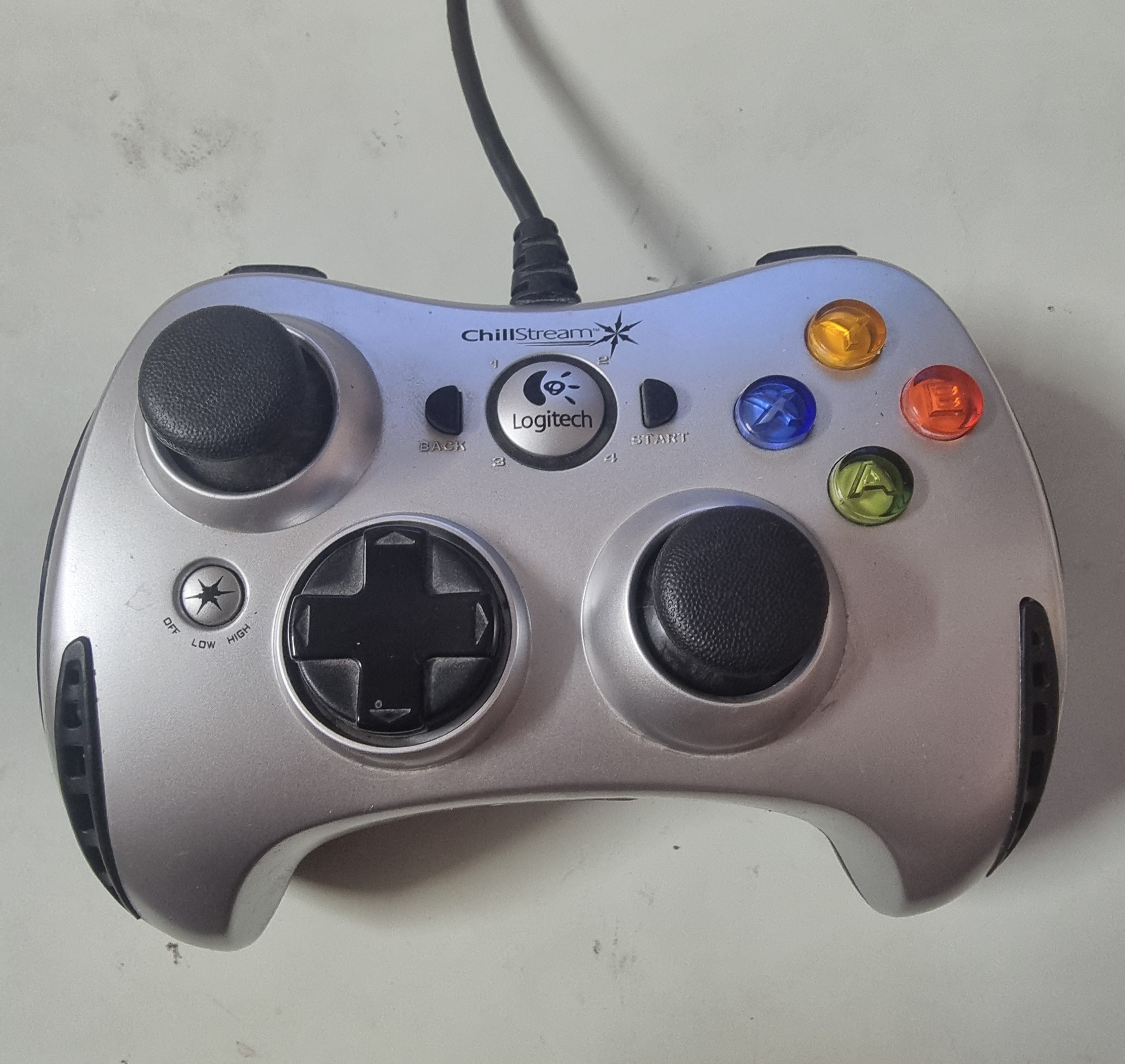 دسته سیم دار لوجیتک chillstream