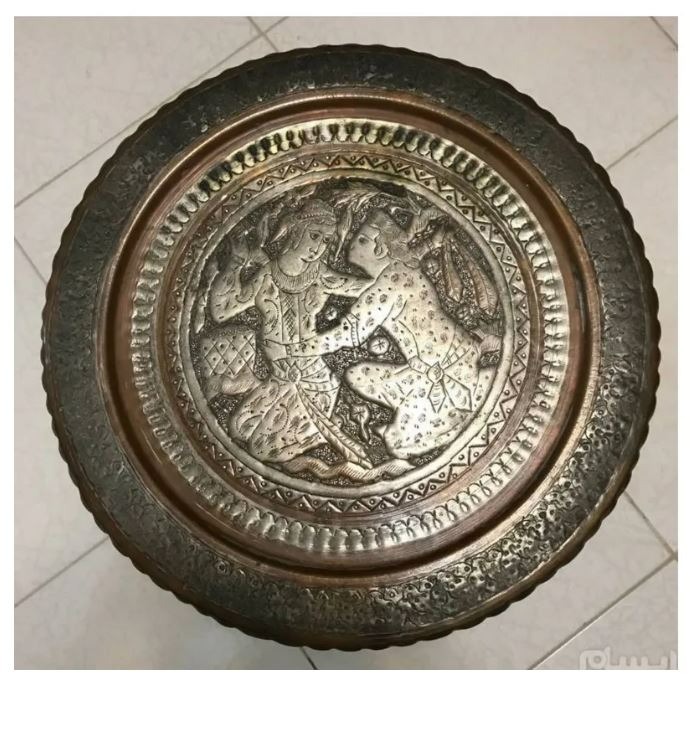 دیوارکوب مسی تصویر لیلی و مجنون قدیمی  پایه چوبی