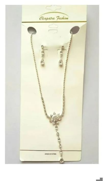 ست گردنبند با گوشواره نگین دار،نقره رنگ، ساخت کره