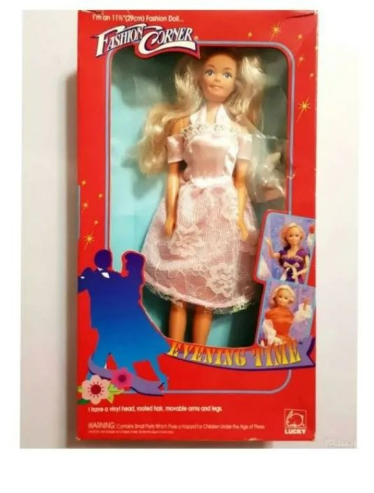 عروسک قدیمی و زیبای تمام مفصلی فشن کورنر