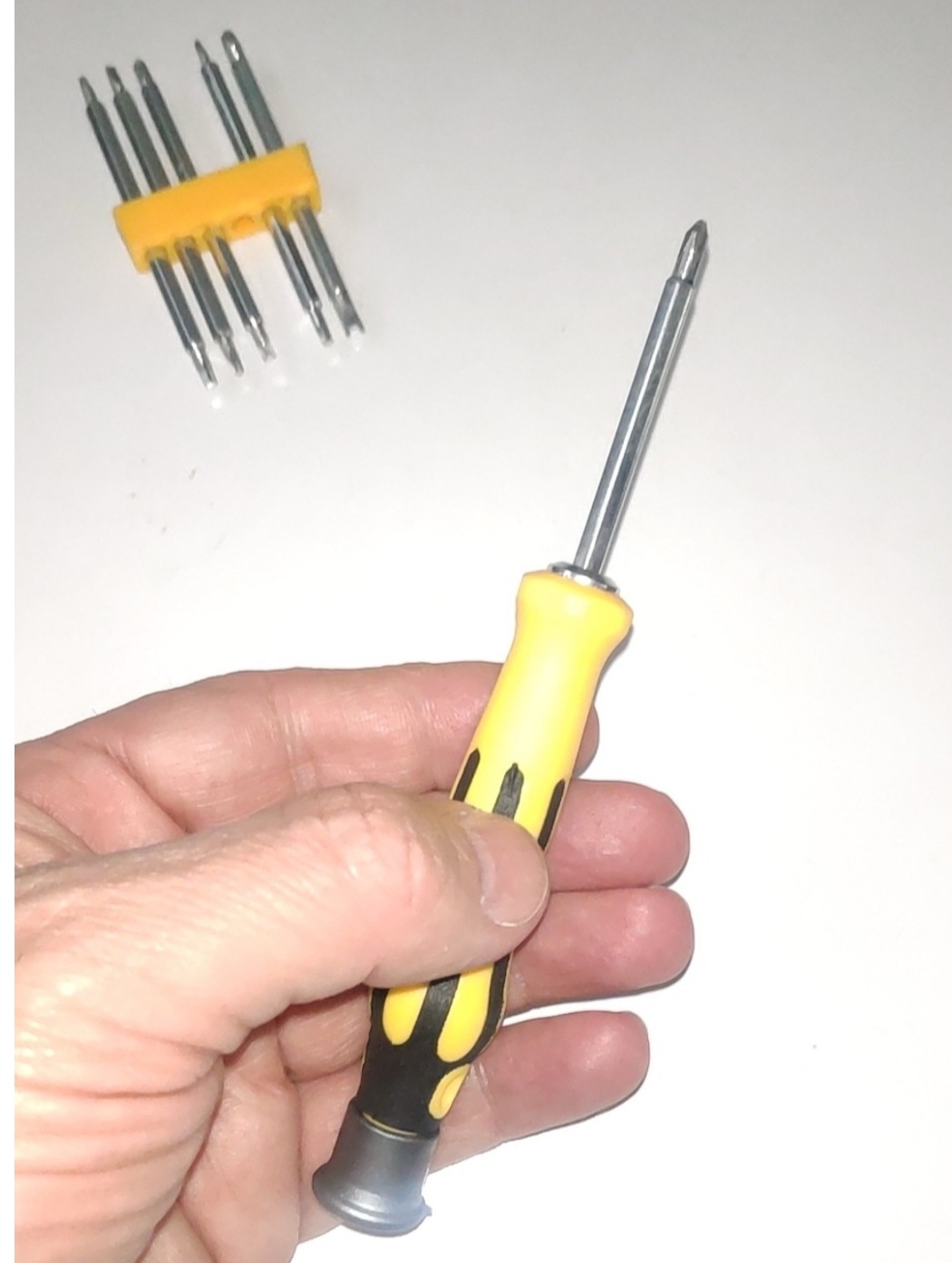 پیچ گوشتی تعمیر موبایل با 12 سری متفاوت