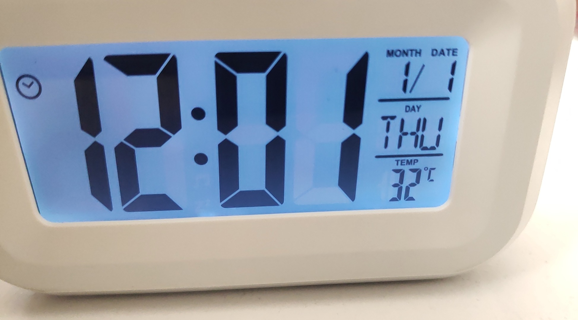 ساعت رومیزی ( دارای دماسنج وآلارم)