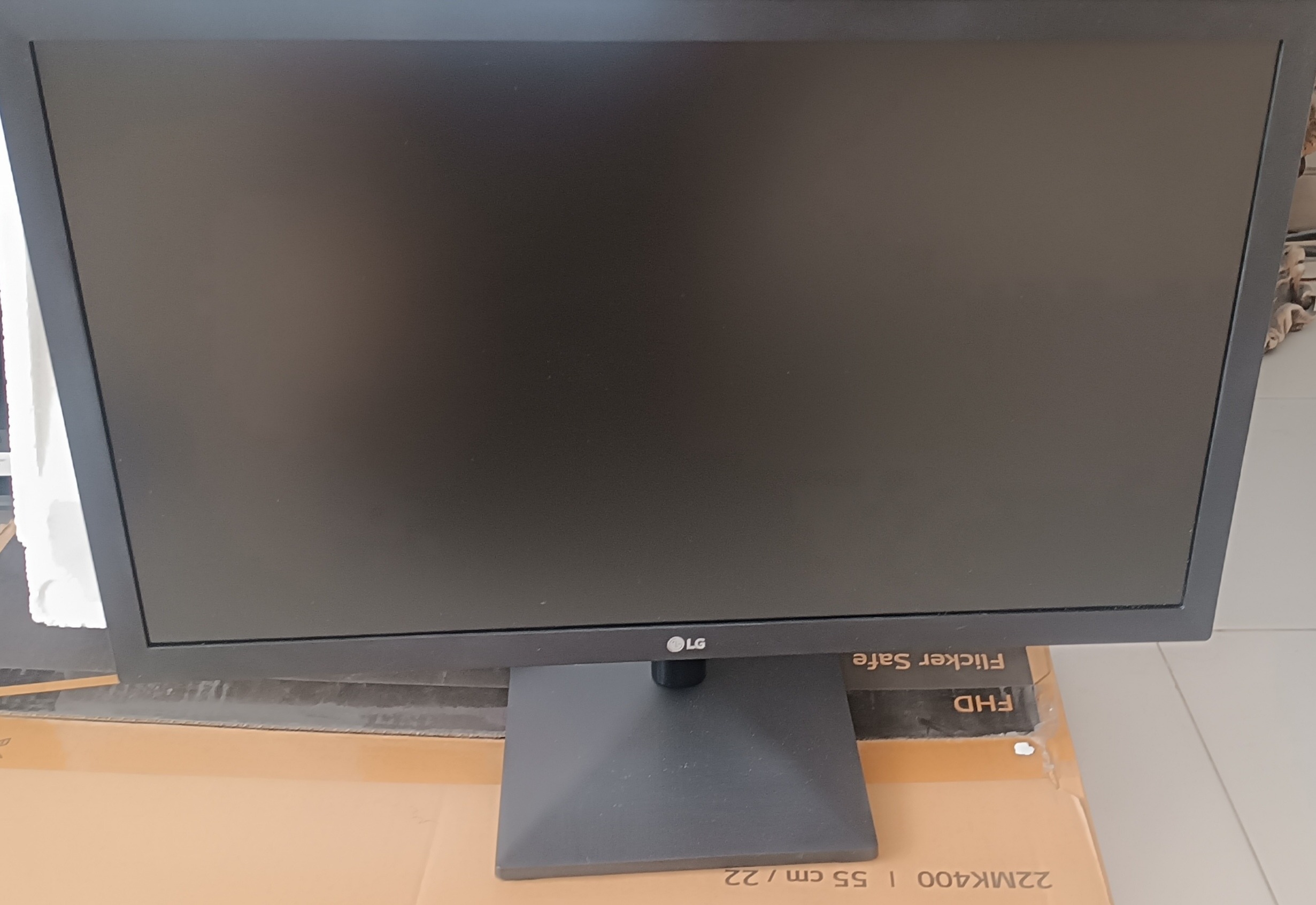 مانیتور 22 اینچ ال جی LG 22MK400H-B