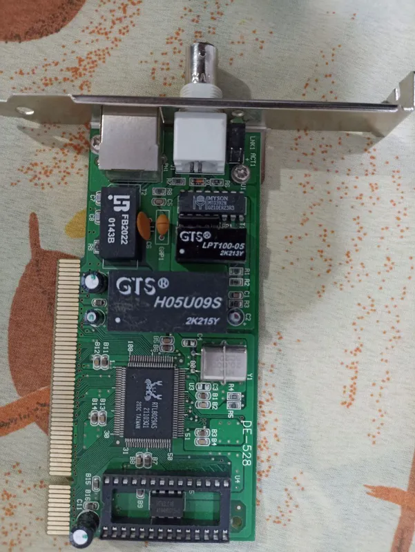 کارت شبکه دی لینک مدل DE-528