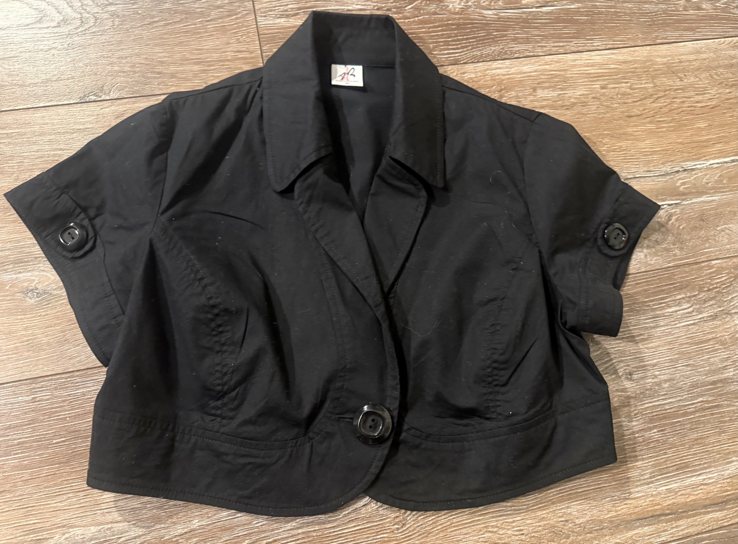 کراپ مشکی جلو دکمه دار خارجی