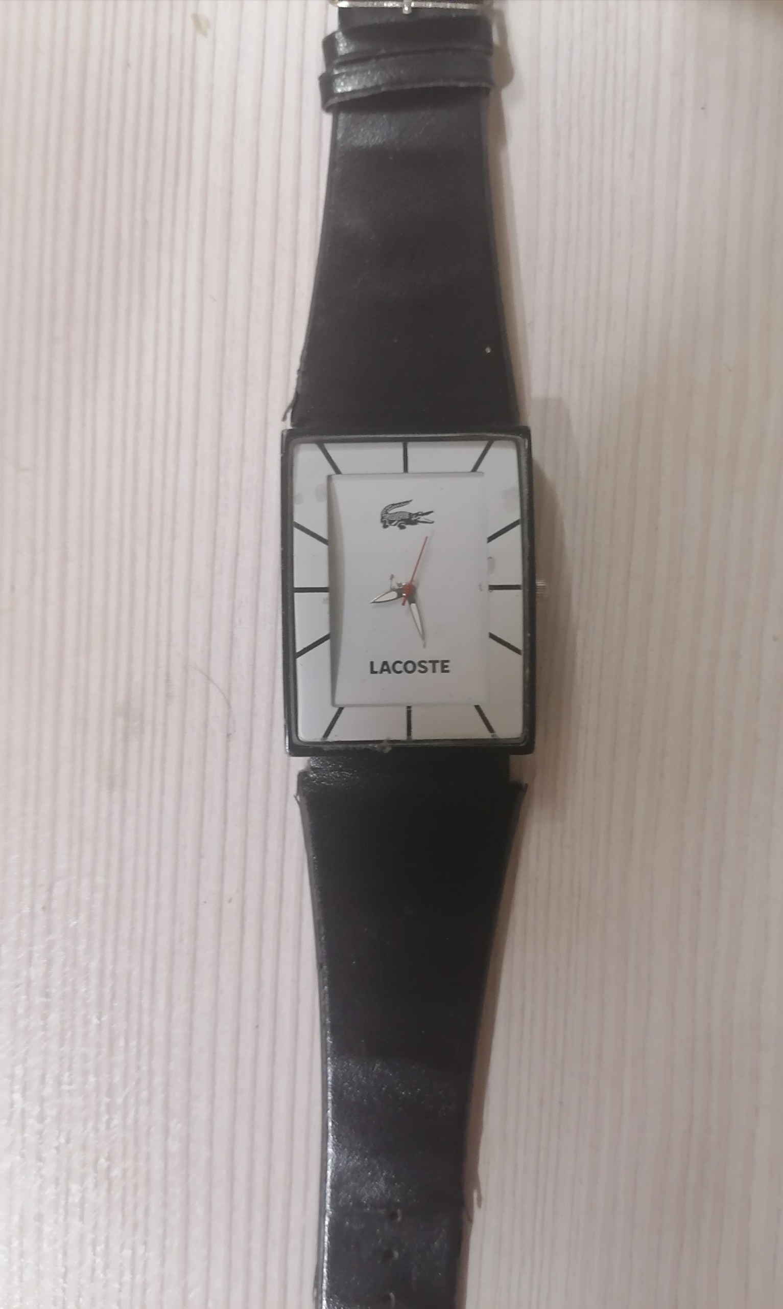 ساعت LACOSTE, برند فرانسوی
