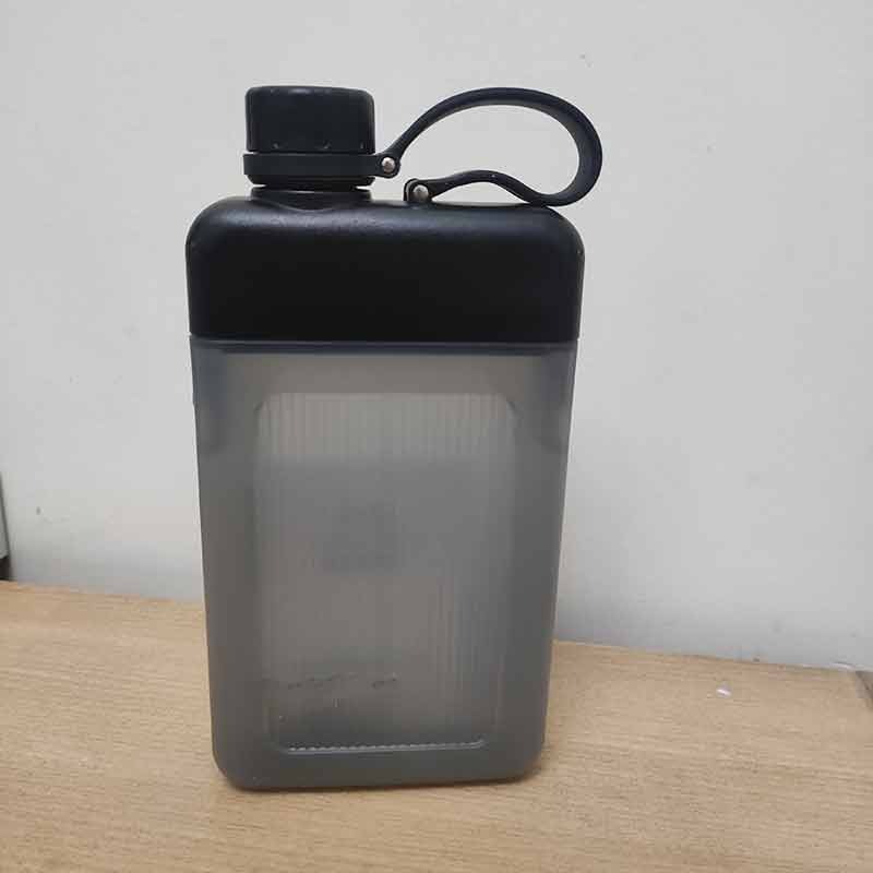 قمقمه ییبن مدل YB-0673 گنجایش 0.45 لیتر مشکی