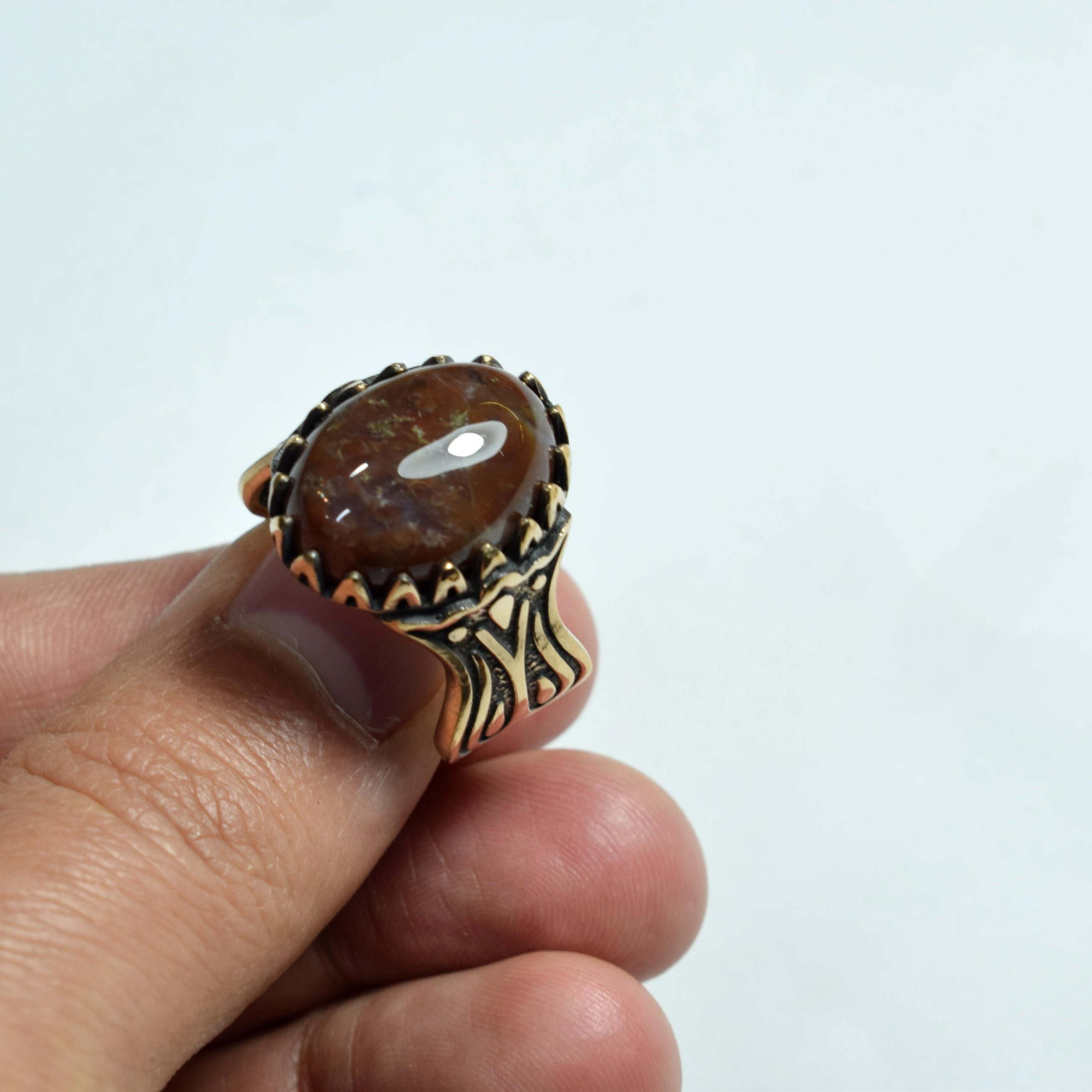 انگشتر عقیق جاسپر قهوه ای معدنی طلاروس