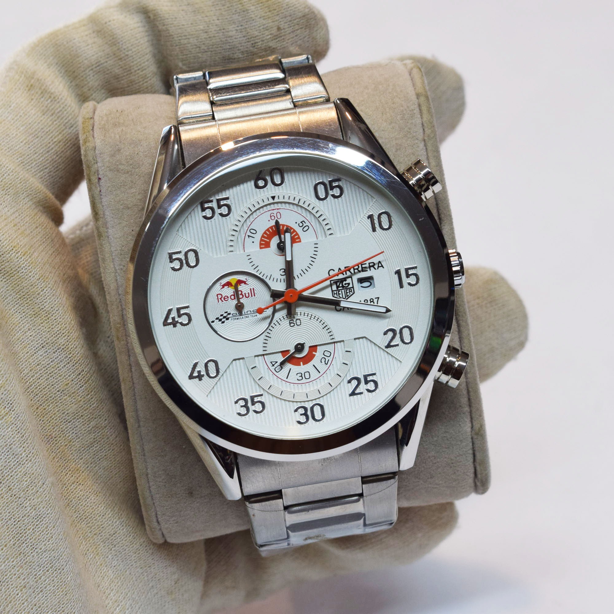 حراج بلک فرایدی ساعت Carrera سه موتوره فعال استیل