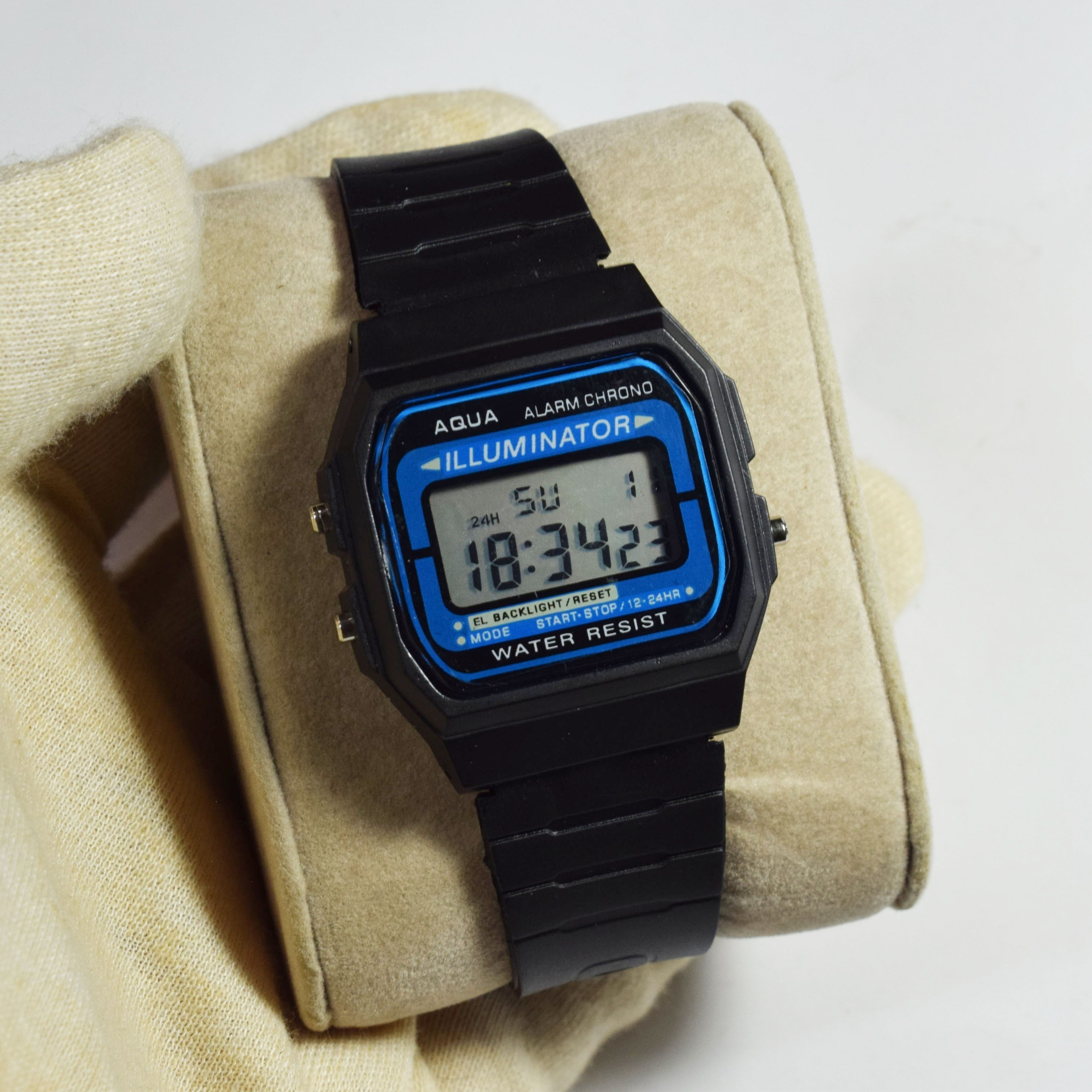 حراجی ساعت دیجیتال AQUA سه دکمه جذاب