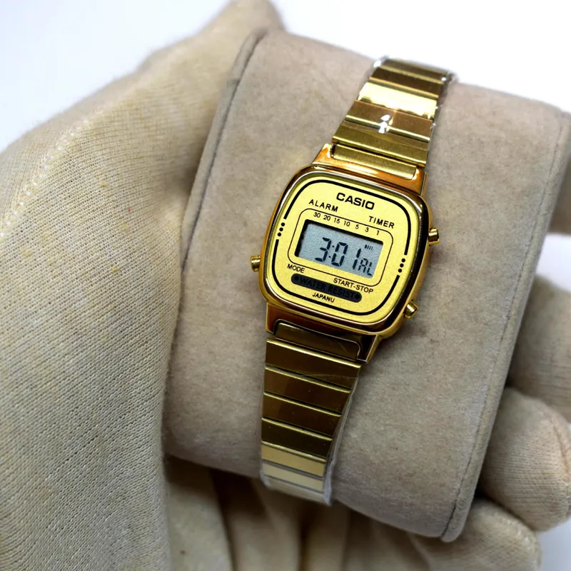 ساعت casio نوستالژی زنانه