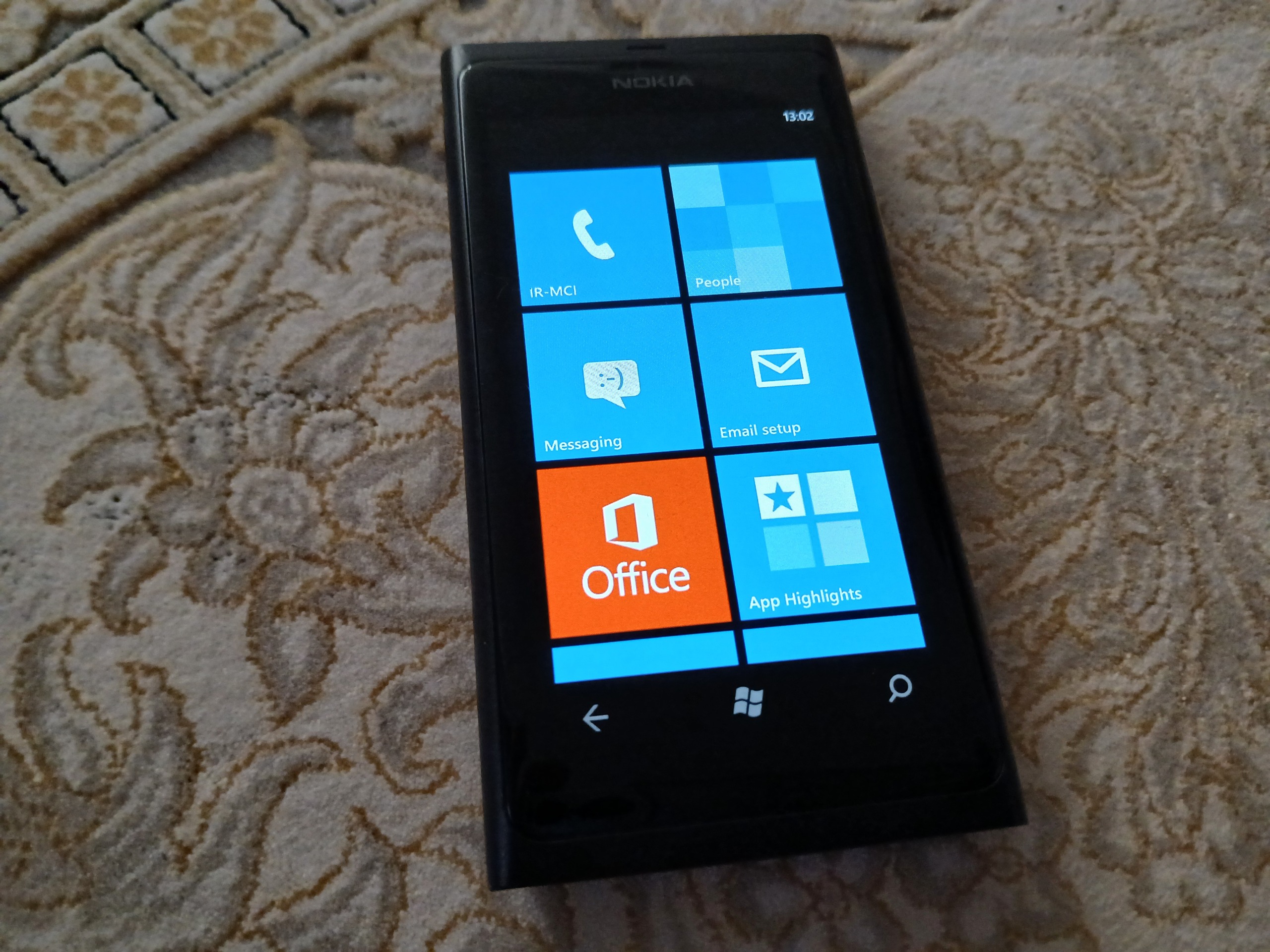 نوکیا لومیا 800