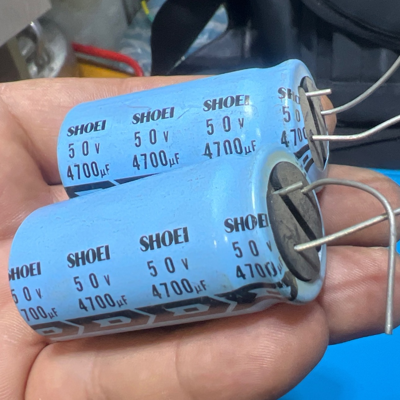 خازن قدیمی ژاپنی shoei دهه 90 میلادی 50v 4700uf