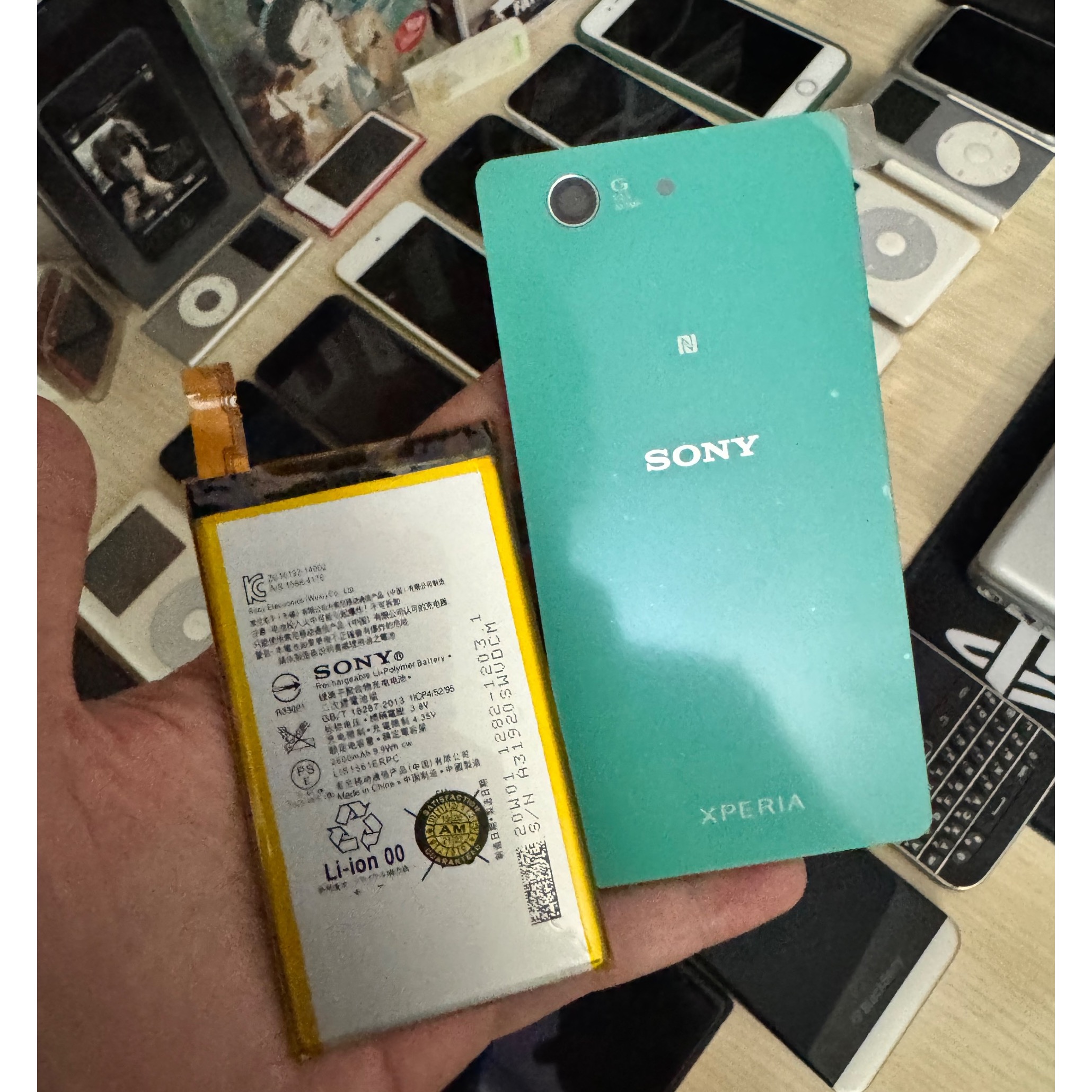 باتری و درب پشت سونی Xperia Z3 Compact