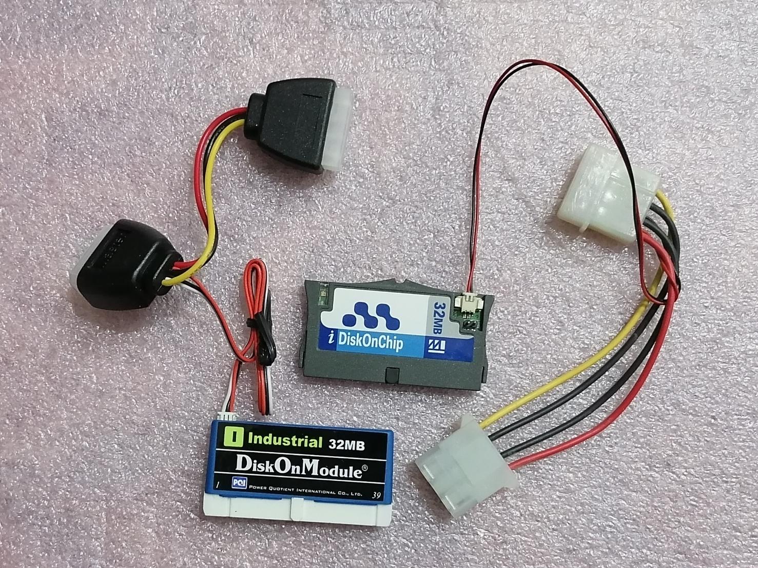 2 عدد هارد SSD صنعتی 40 پین DOM 32mb IDE