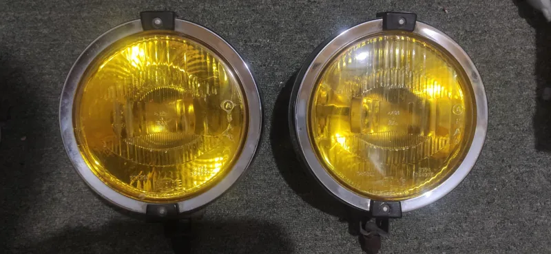 پروژکتور قدیمی هلا