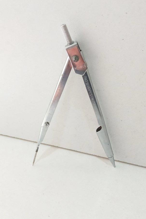 پرگار خارجی قدیمی