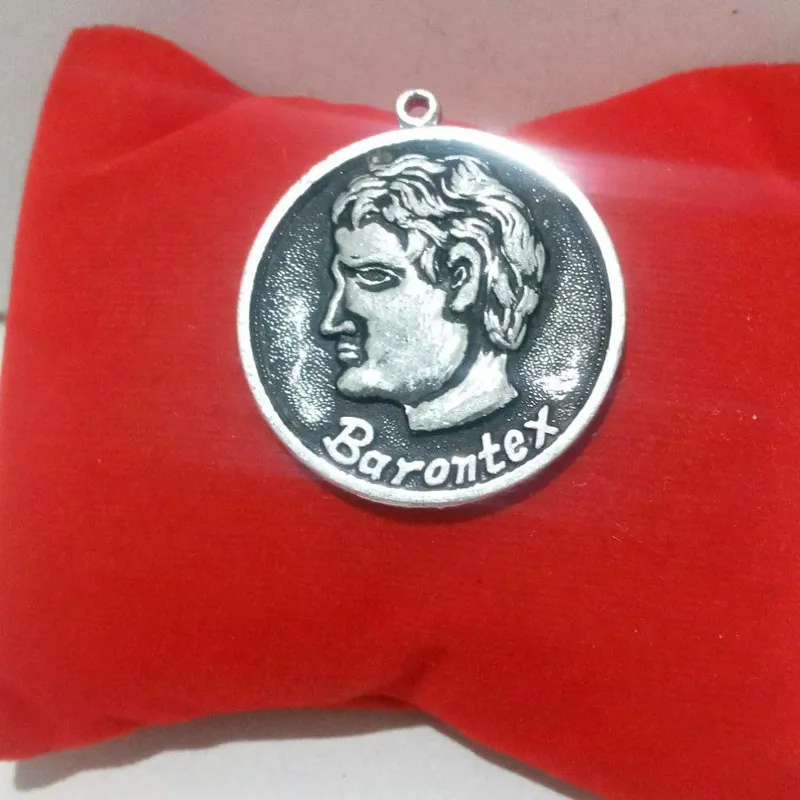 گردن آویز آنتیک