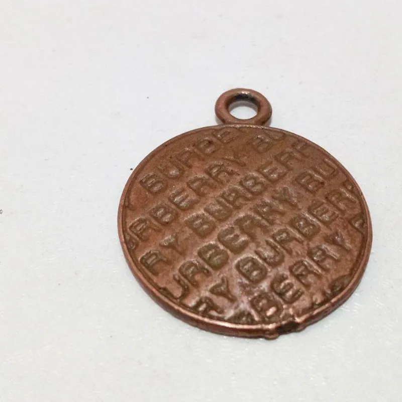 گردن آویز مسی قدیمی