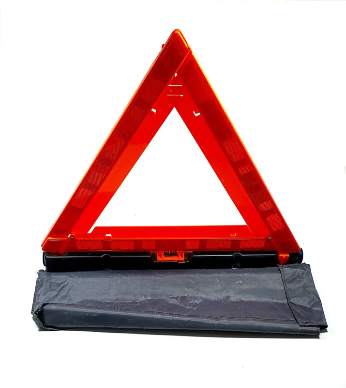 مثلث خطر خودرو همراه با کیف برزنتی